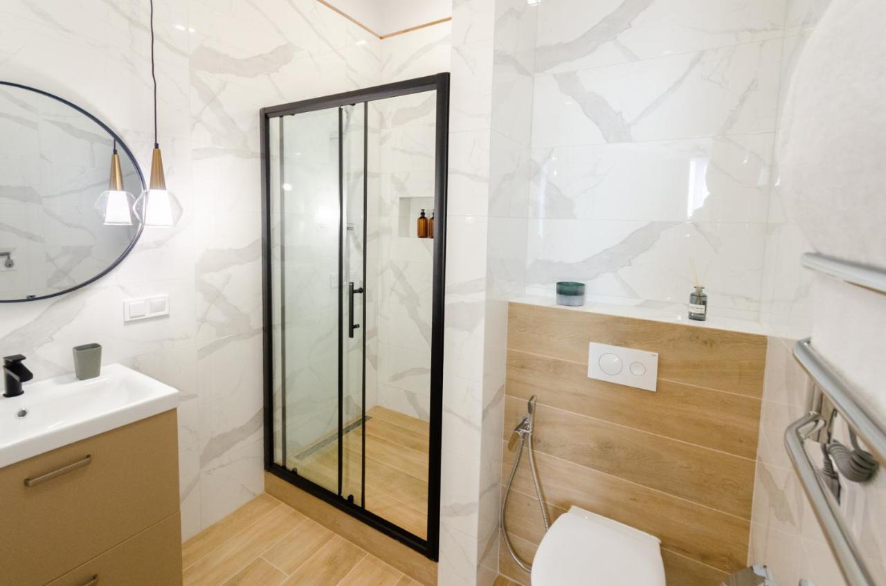 Modern New Cozy Apartment Kvartet Railway Station Kiev Eksteriør bilde