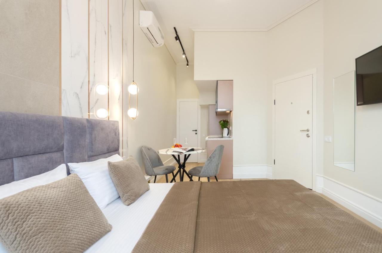 Modern New Cozy Apartment Kvartet Railway Station Kiev Eksteriør bilde