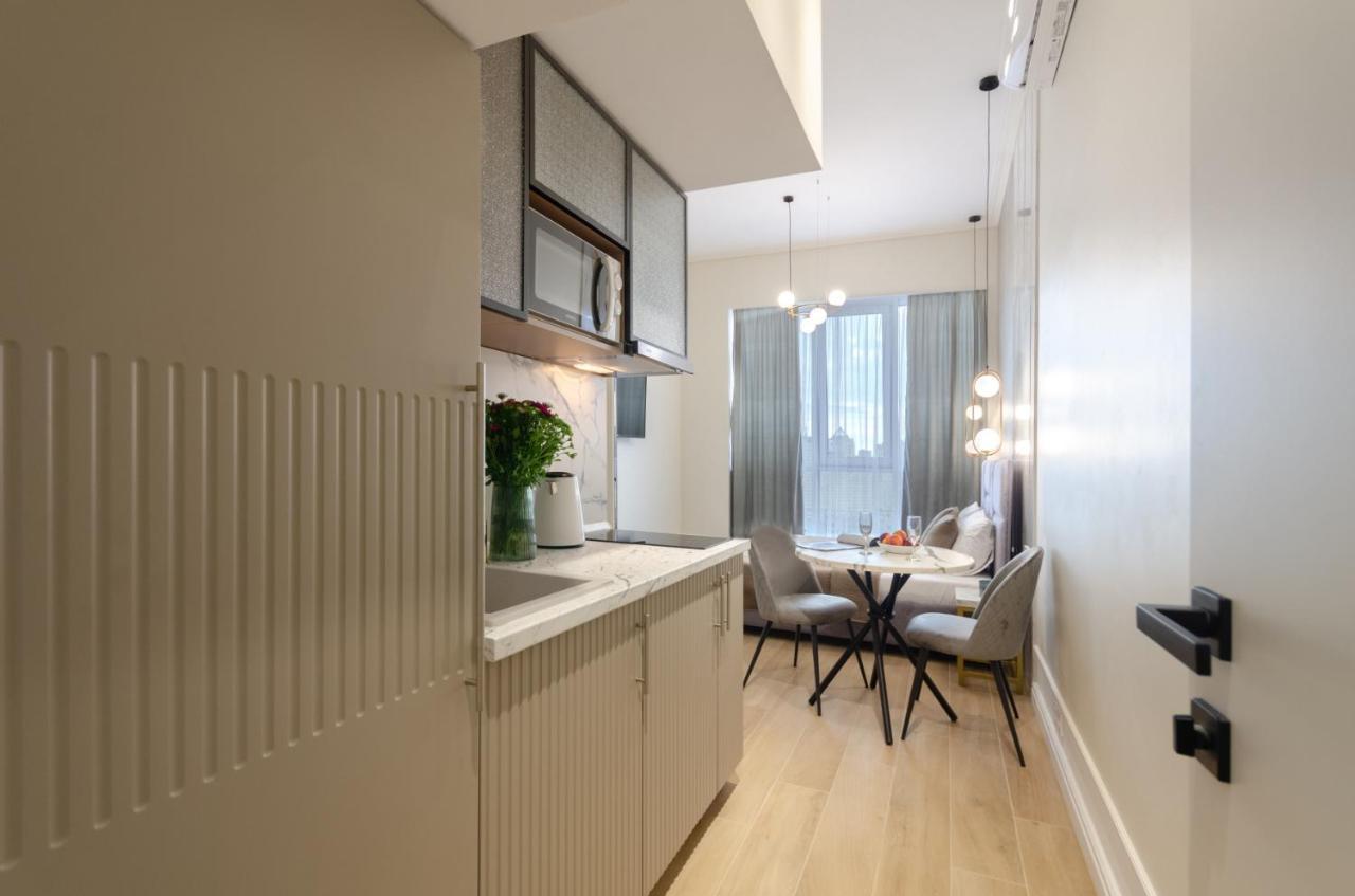 Modern New Cozy Apartment Kvartet Railway Station Kiev Eksteriør bilde