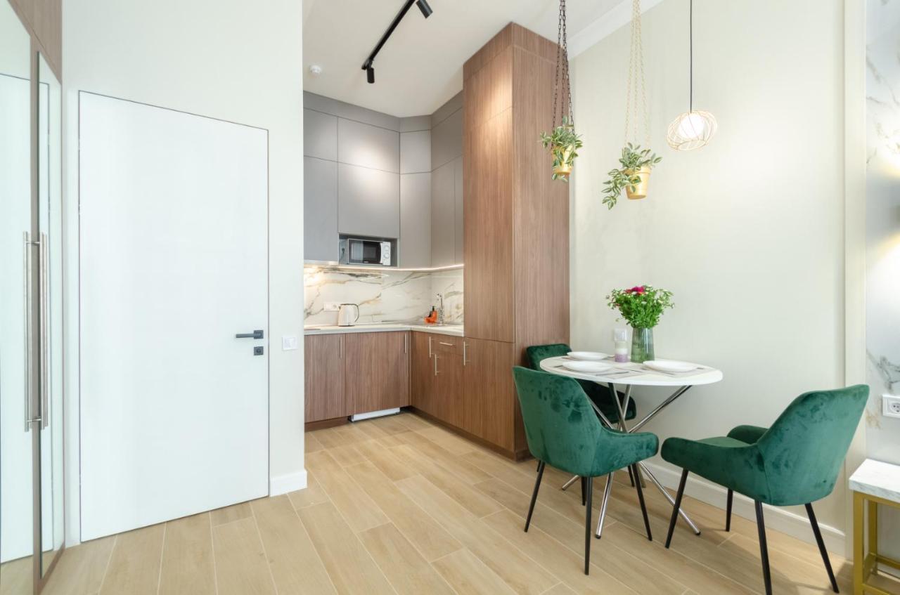 Modern New Cozy Apartment Kvartet Railway Station Kiev Eksteriør bilde