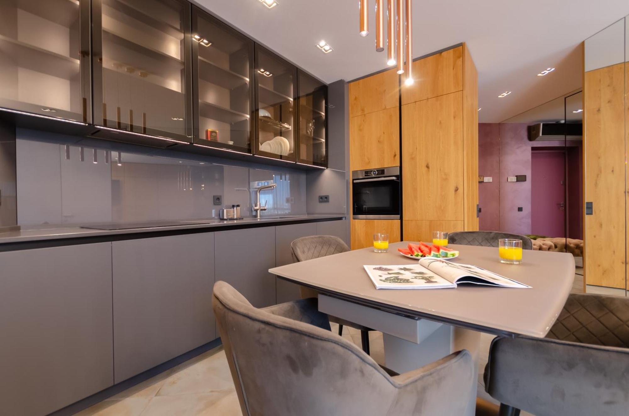 Modern New Cozy Apartment Kvartet Railway Station Kiev Eksteriør bilde